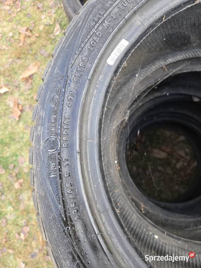 Opony Zimowe UNIROYAL 23545 R17 MEGA BIEŻNIK Osiek