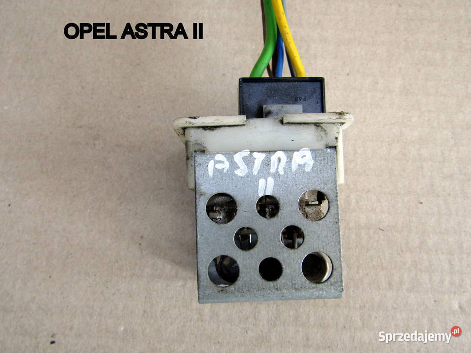 REZYSTOROPRNICA DMUCHAWY OPEL ASTRA GH 90580352 Rok produkcji 2003 Mysłaków