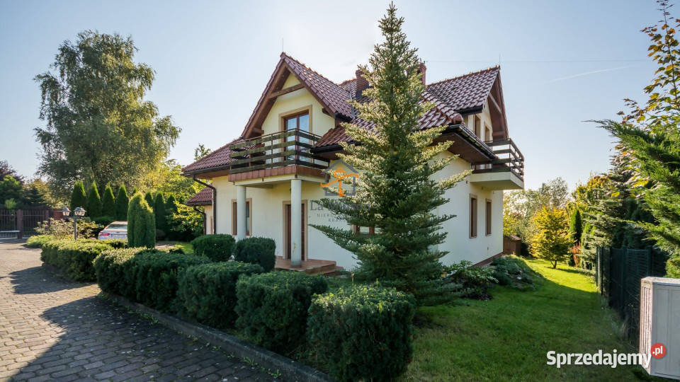 Dom wolnostojący 200m Ujazd 8750zł/m2