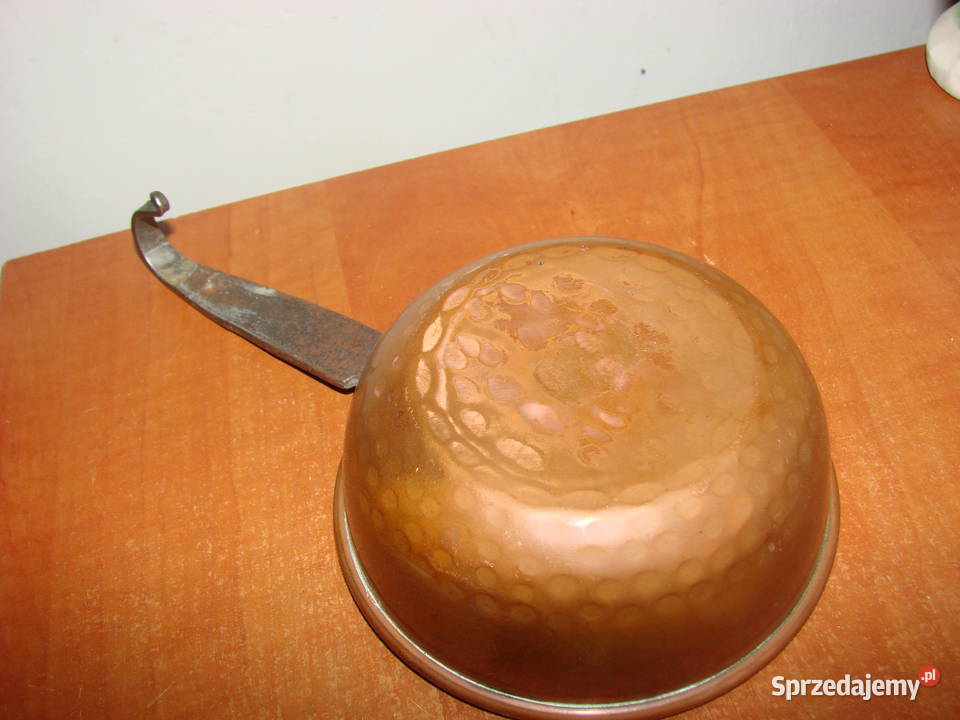 mały miedziany rondelek