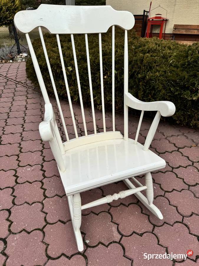 Fotel biały bujany bujak drewniany na biegunach