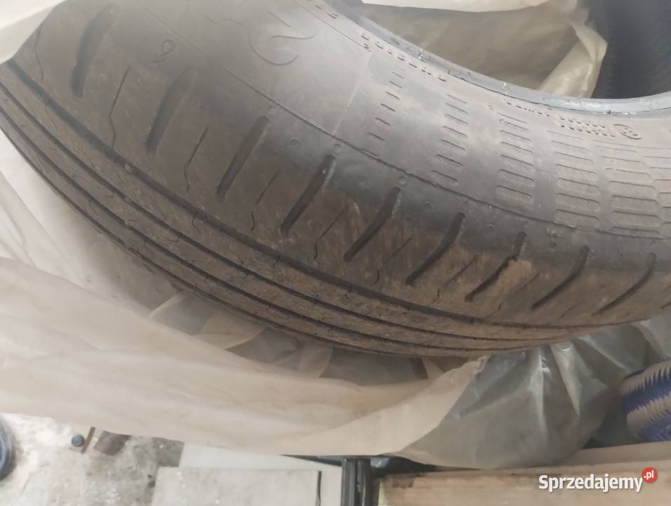 Opony Continental 21555 r17 4 sztuki sztukę 17cale