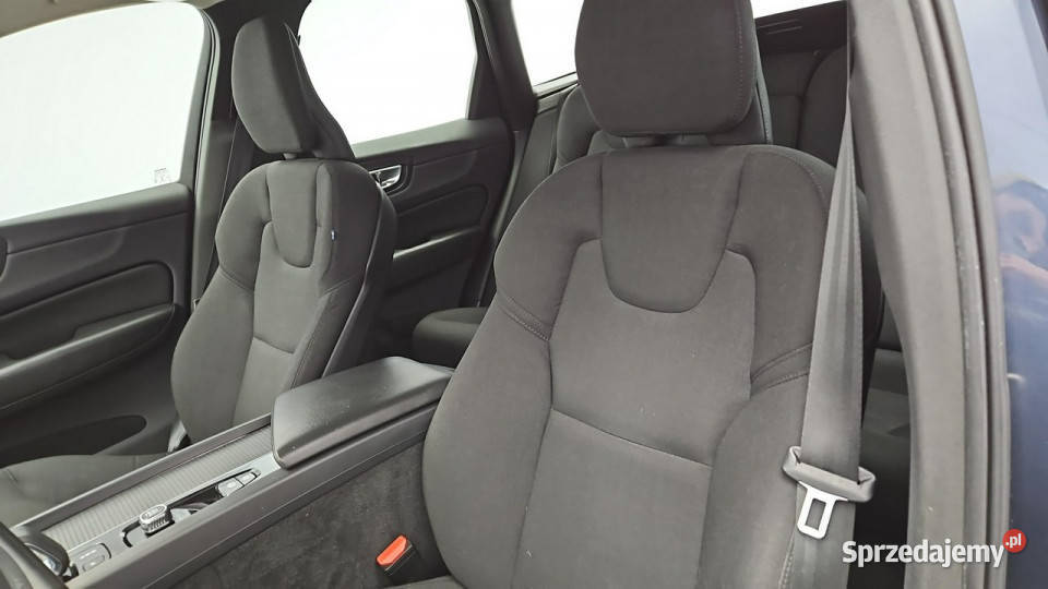 Volvo XC 60 B4 B Core aut Z Polskiego Salonu isofix mazowieckie Warszawa
