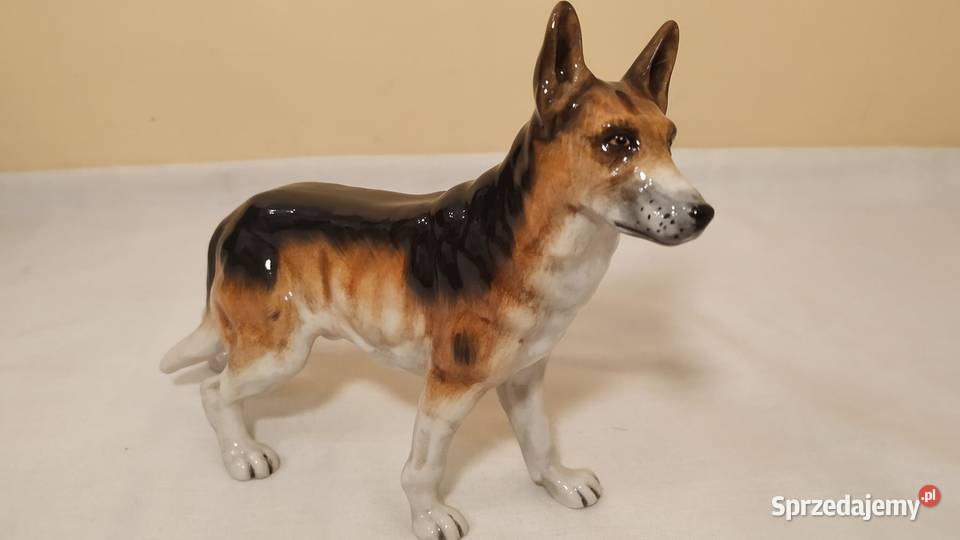 Figurka psa Alsatian Royal Doulton oryginalne Porcelana i szkło Piła sprzedam