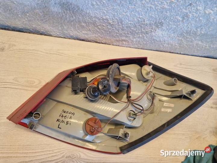 Lampa Skoda Fabia Kombi II 0712 Tylna lewa