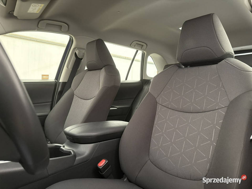 Toyota RAV4 Active 25 Hybrid eCVT 218 Salon FVat