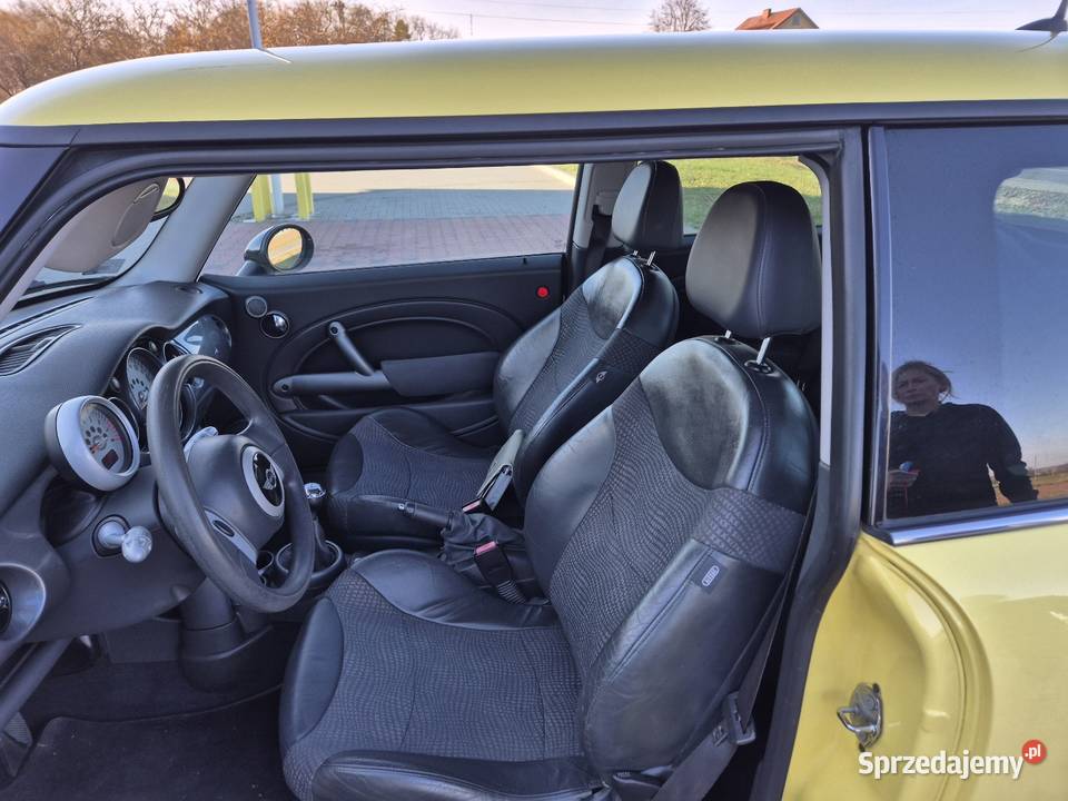Mini cooper 16 benzyna 2004 Cooper Serokomla sprzedam