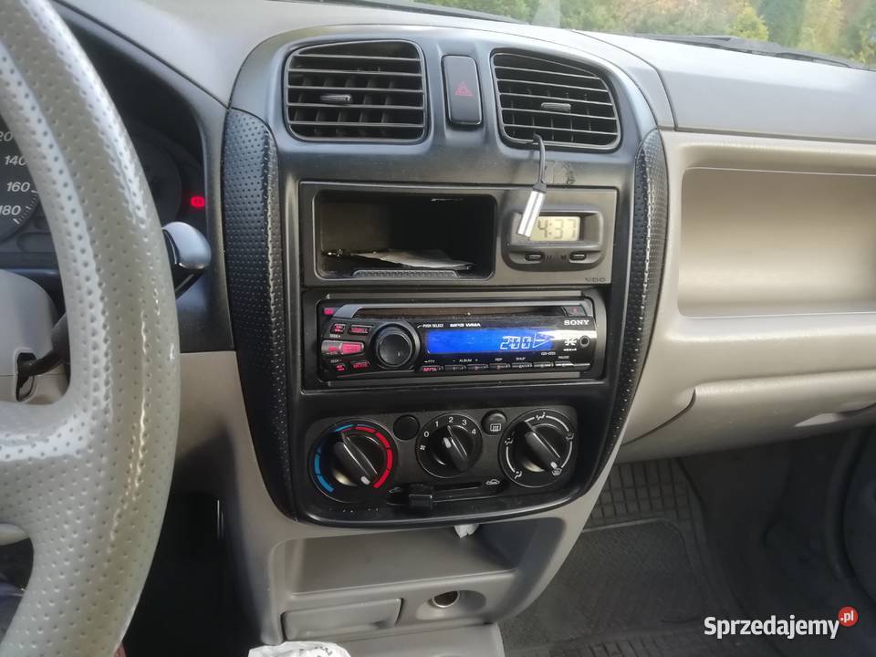 Mazda demio 13 na części benzyna Rejowiec Fabryczny sprzedam