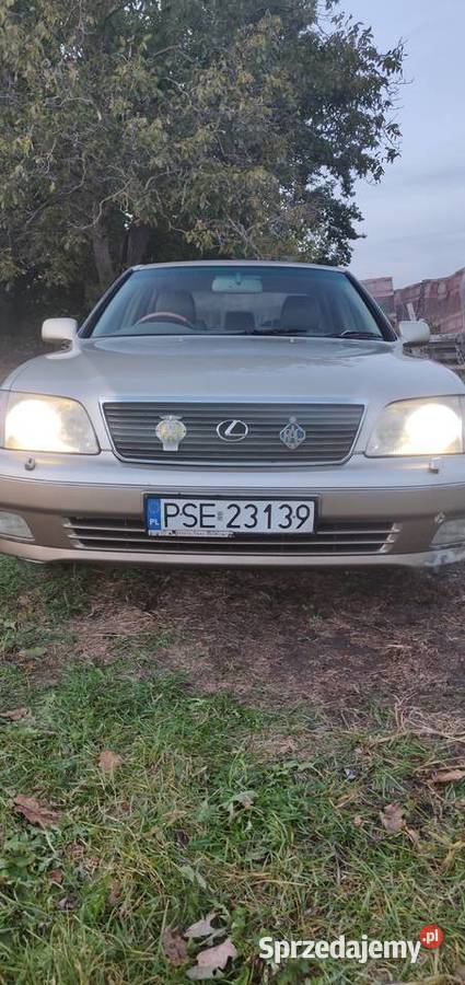 Lexus LS