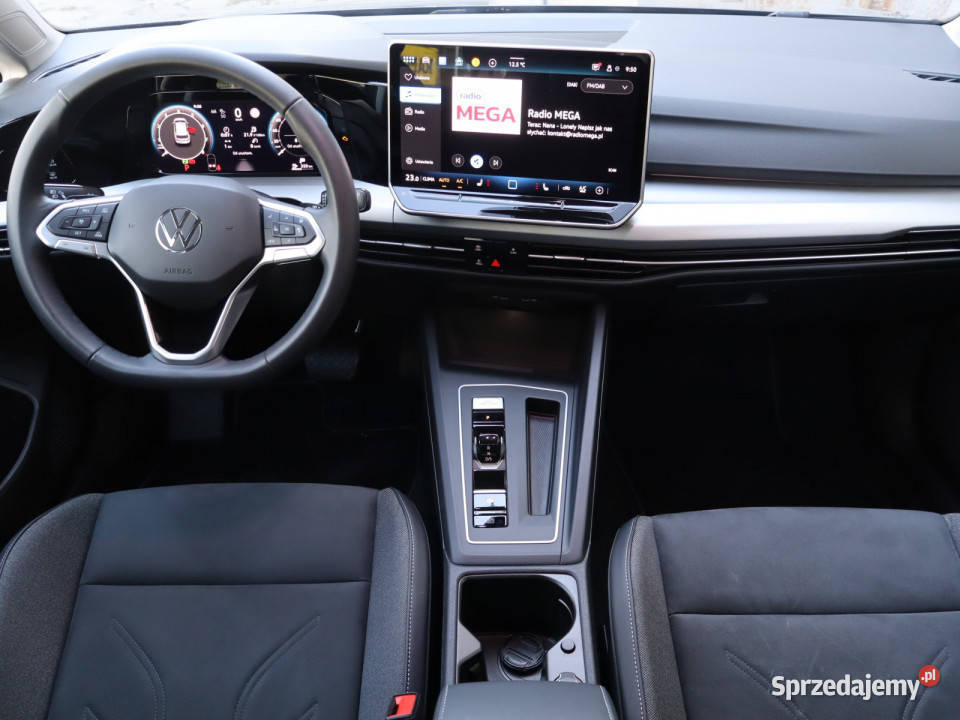 VW Golf 15 eTSI Katowice
