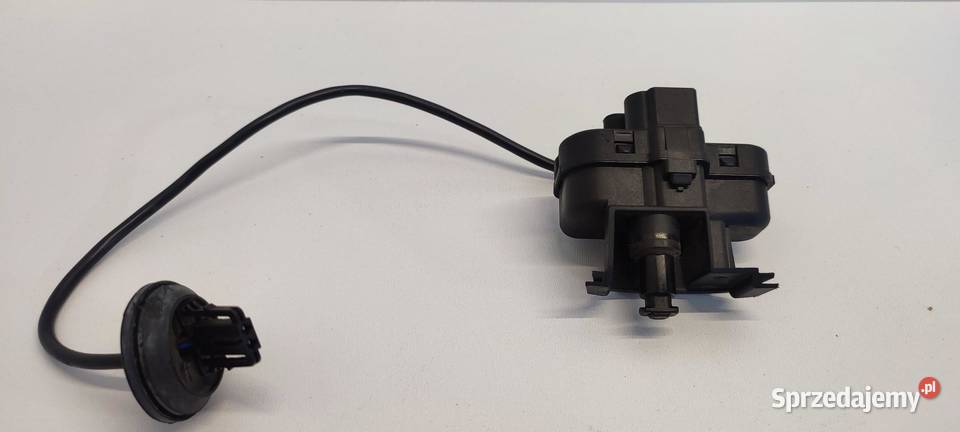VW TIGUAN 5N0 SILNICZEK KLAPKI WLEWU 5N0810773E