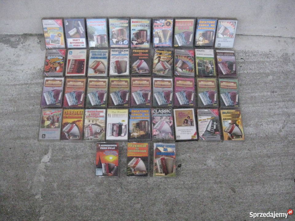 Stare kasety magnetofonowe AKORDEONY warmińsko-mazurskie