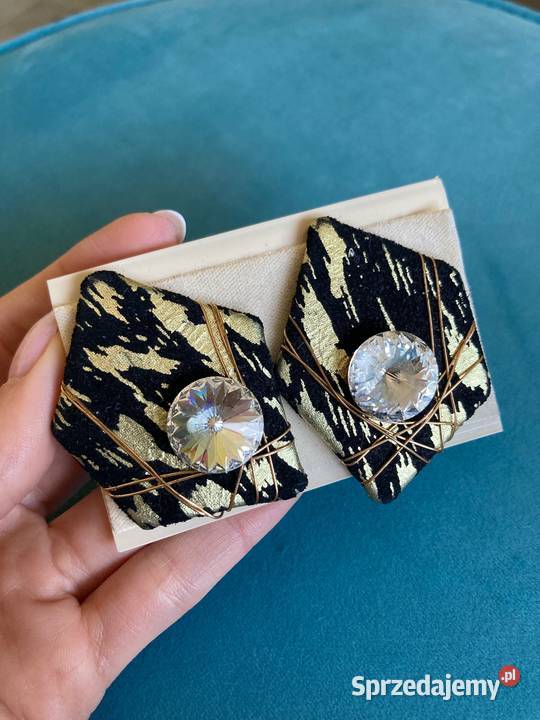Nowe designerskie czarne złote klipsy vintage Nisko