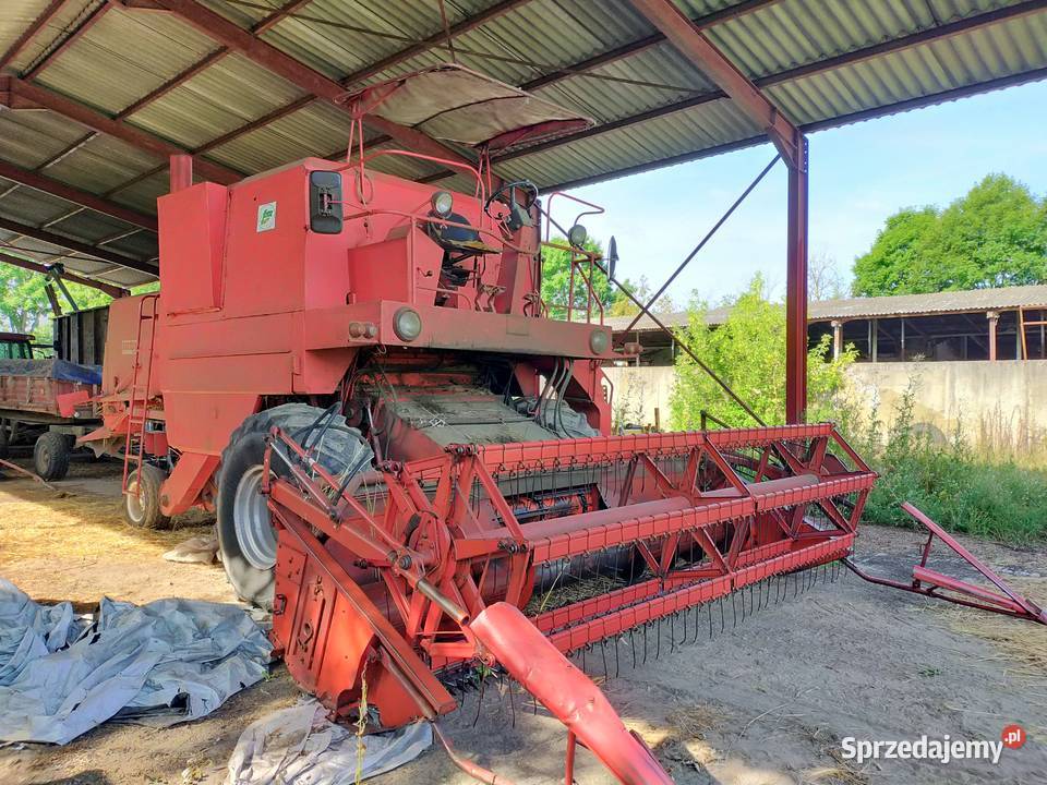 Kombajn Bizon zo56 1989r ze ścianczem słomy Dębowiec Wielki