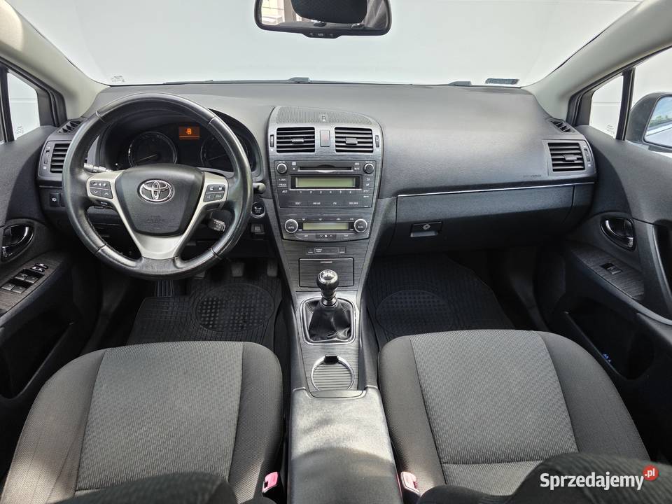Toyota Avensis 18 SOL Plus produkcji 2009 benzyna Oborniki Śląskie sprzedam