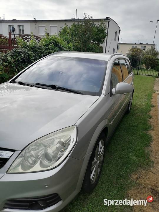 Opel vectra kombi do sprowadzenia hak Lubań