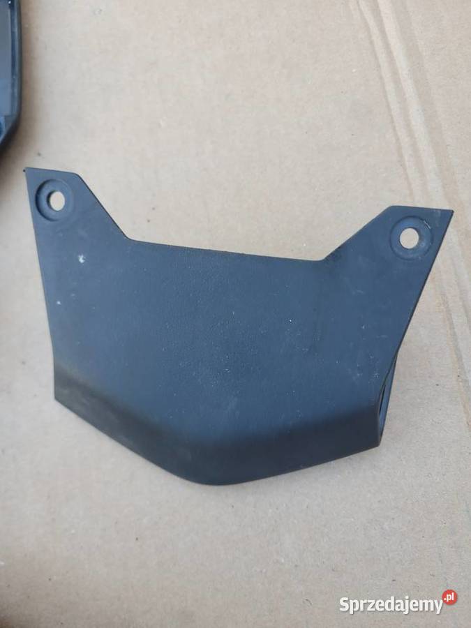Suzuki GSX 8 R 2023 WYPEŁNIENIE OSŁONA PLASTIK
