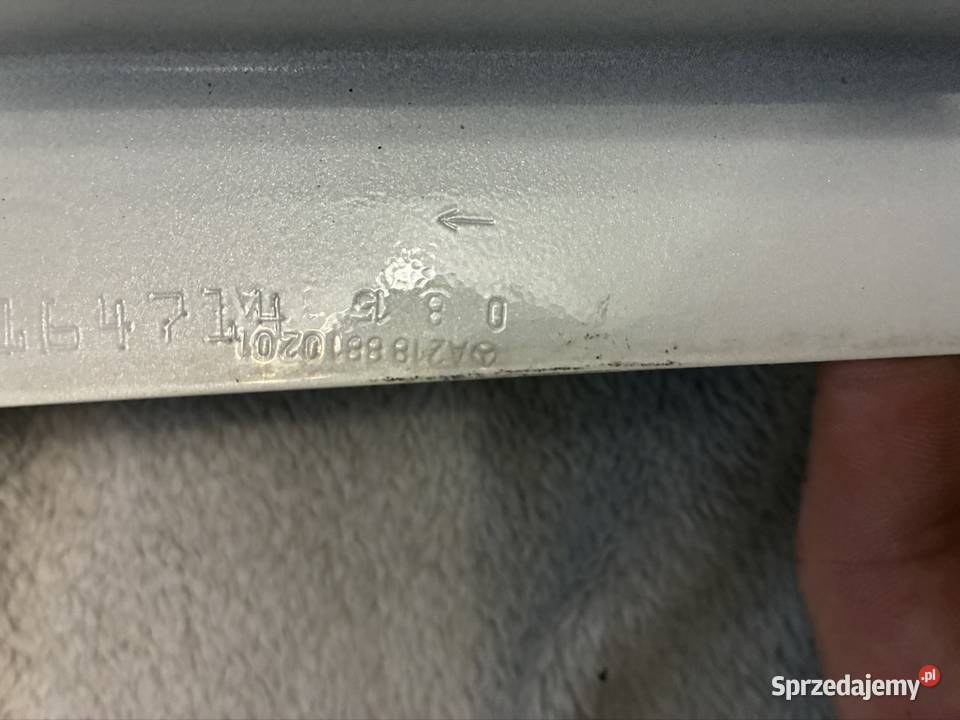 Błotnik prawy Mercedes Cls W218 lift color 799 Siedlce