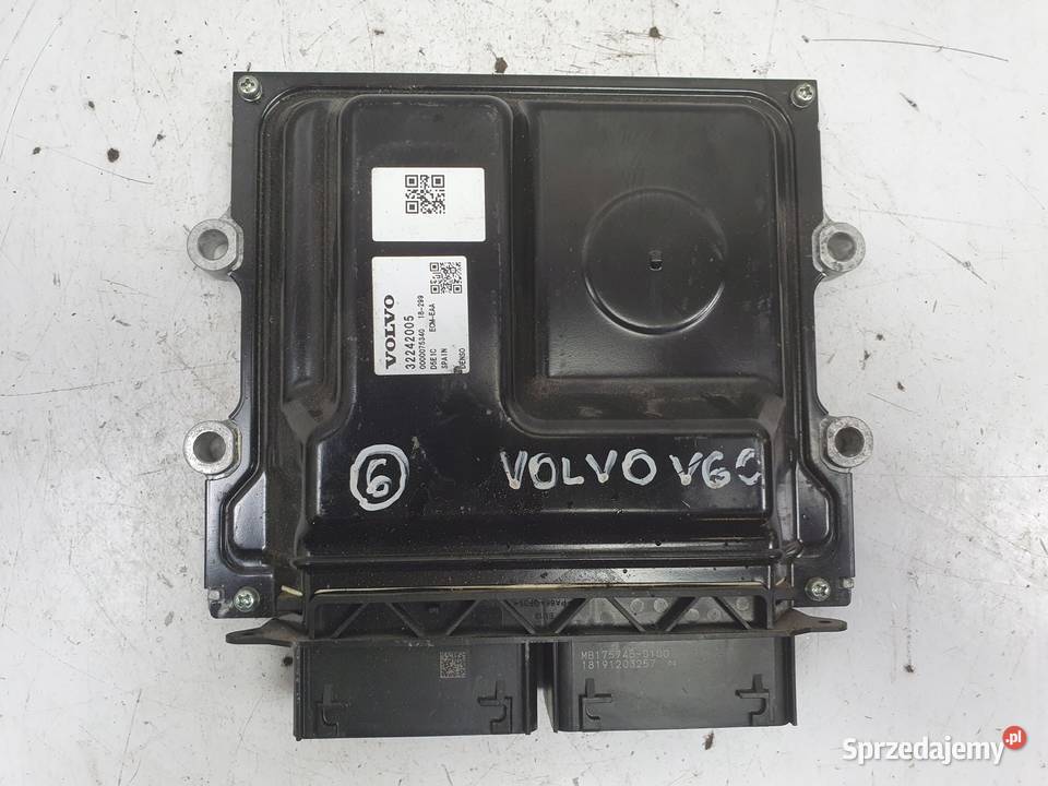 Volvo V60 II 20 D4 STEROWNIK SILNIKA komputer Chełm