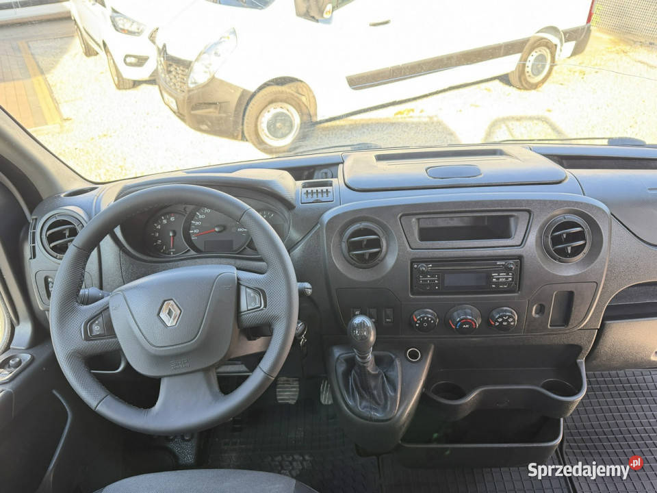 Renault Master L2H2 średniak 7osobowy brygadówka