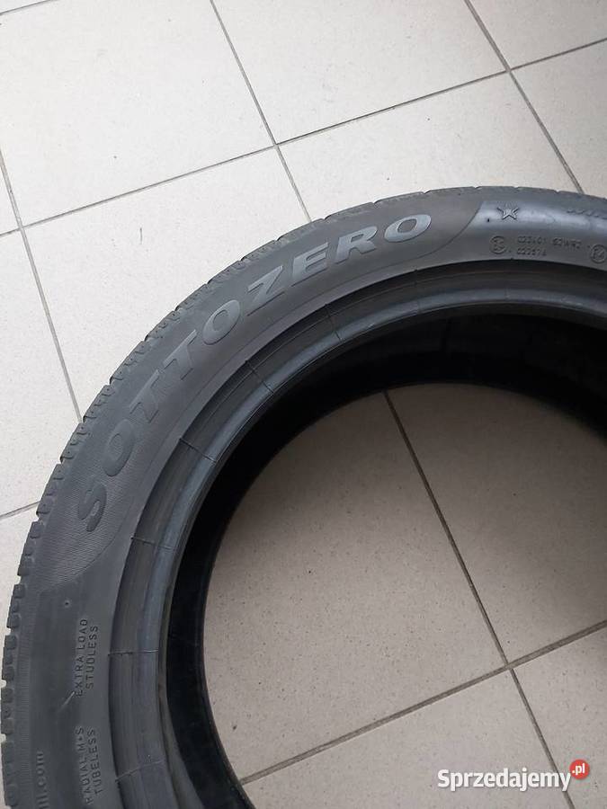 Opona Zimowa Pirelli Sottozero 245 45 R18 Komorniki