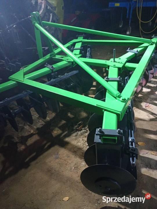 Brona talerzowa Massey Ferguson Krzczonów-Sołtysy