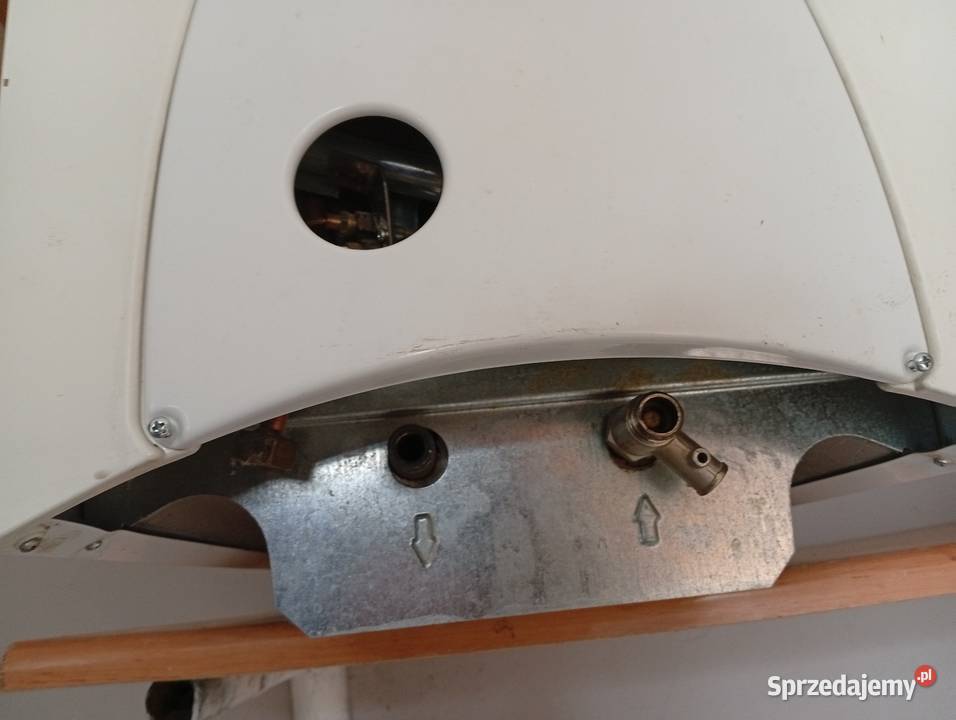 Bojler gazowy prostokątny 40 lariston