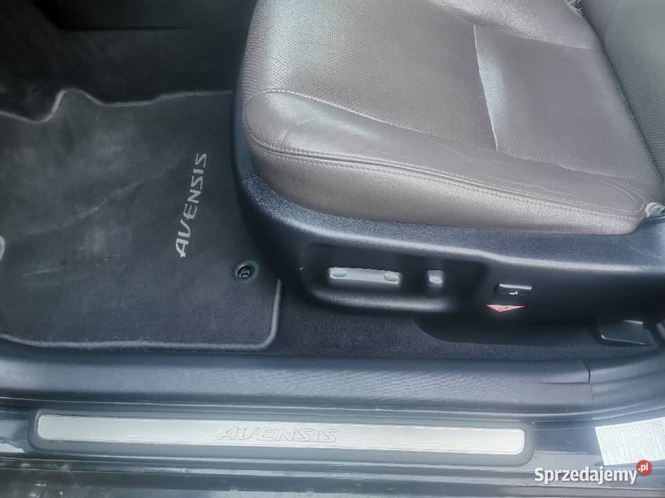SUPER STAN Toyota Avensis T27 22 dcat automat 4/5 Strzyżów