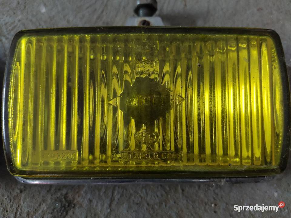 Halogeny żółte retro cccp Wołga Lada Niva małopolskie Kraków