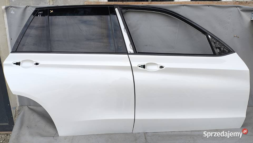 BMW X5 F15 DRZWI PRZEDNIE TYLNE PRAWE sprzedam