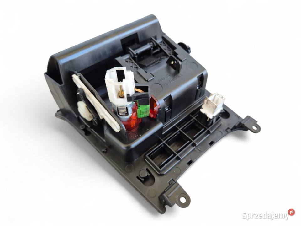 POPIELNICZKA VW GOLF V 5 1K0857961 osobowe świętokrzyskie Działoszyce