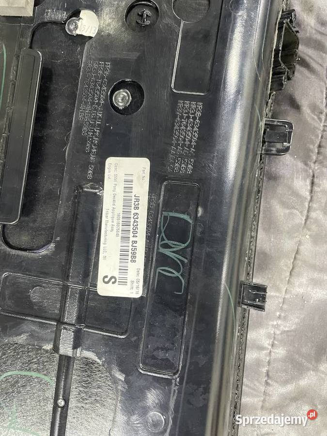 Blenda tylna Ford Mustang VI lift 1518 Rok produkcji 2018 Złotoryja