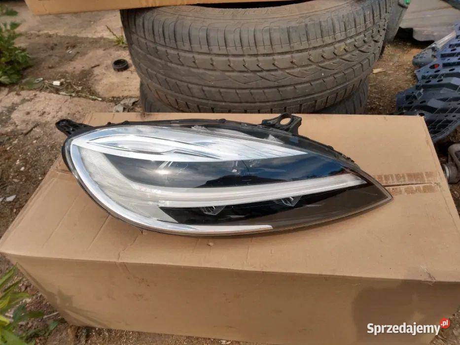 Lampa przednia Prawa Volvo V40 II Full led MID dolnośląskie