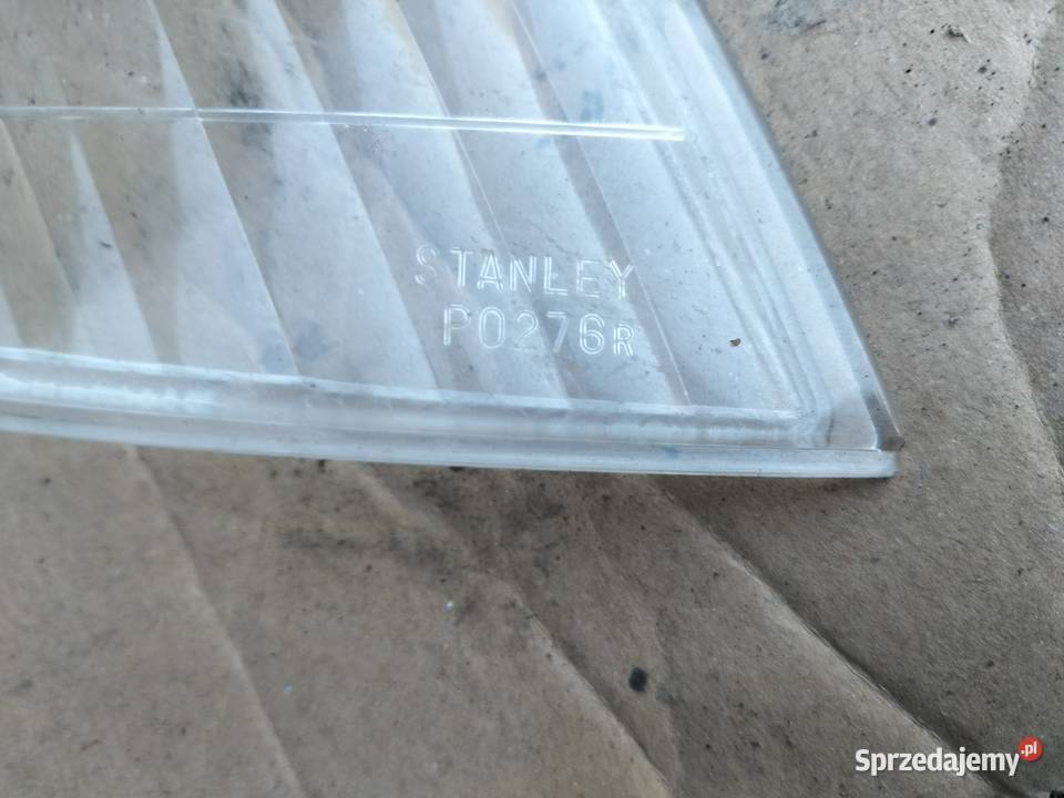 PREMACY KIERUNKOWSKAZ PRAWY SZKŁO KIERUNKOWSKAZU