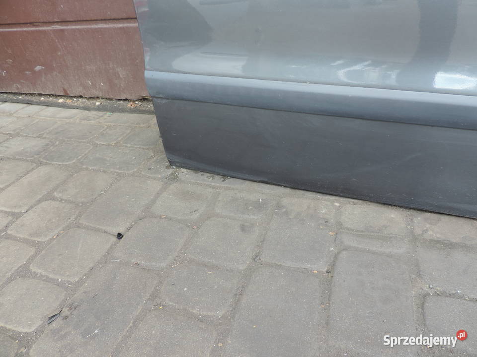 VOLVO V40 I FL DRZWI PRAWY PRZÓD 34722 Nowy Sącz