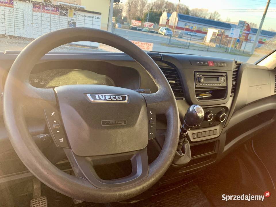 Kontener z windą Iveco 2017 manualna Iveco Tarnów