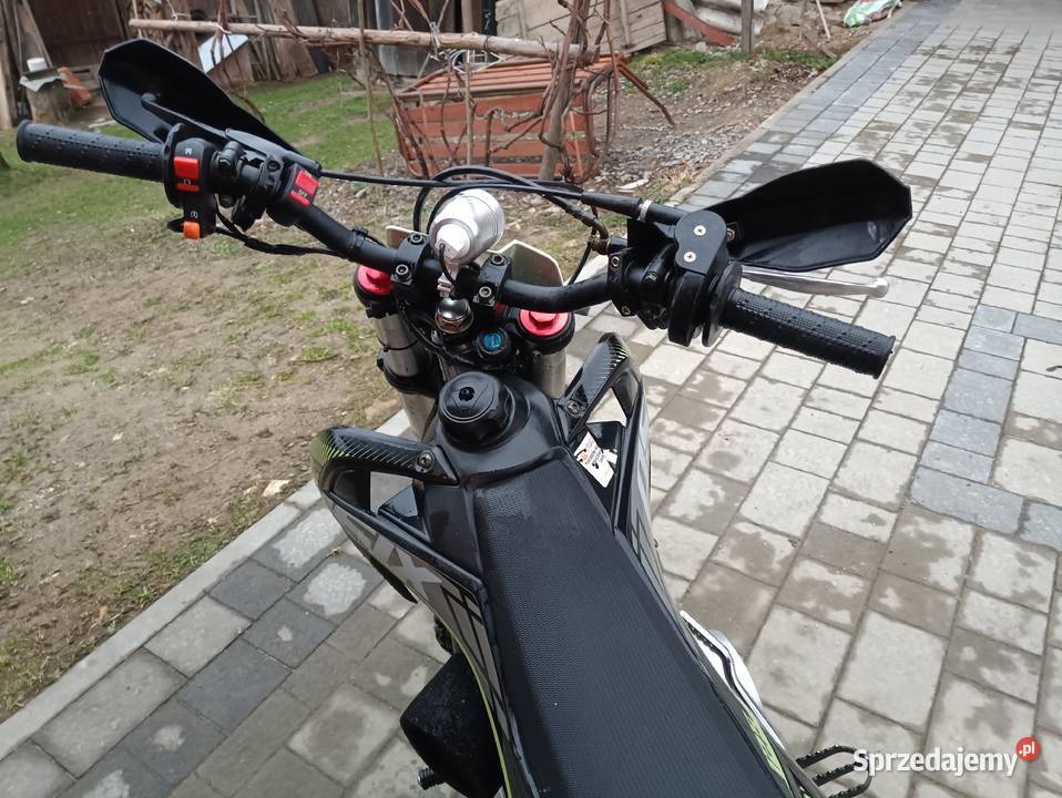 Asix xb 27 szuka nowego domu Pozostałe Domaradz sprzedam