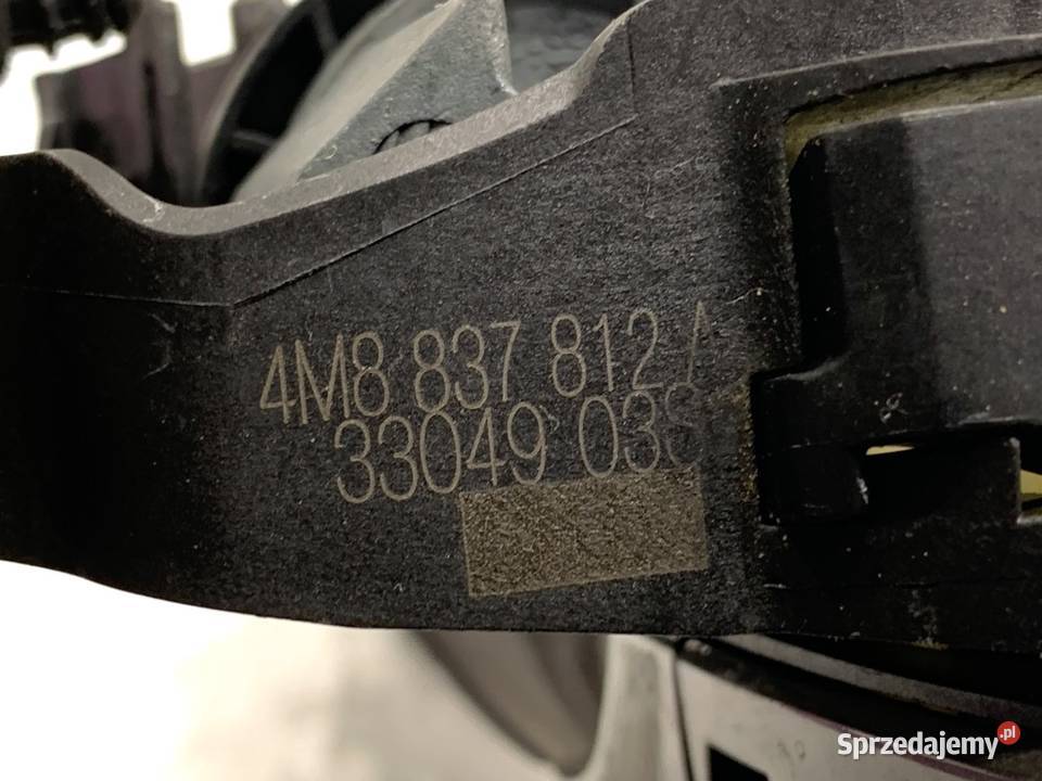 KLAMKA ZEWNĘTRZNA PRAWY TYŁ AUDI Q8 4M8837812A osobowe Klamki podkarpackie sprzedam