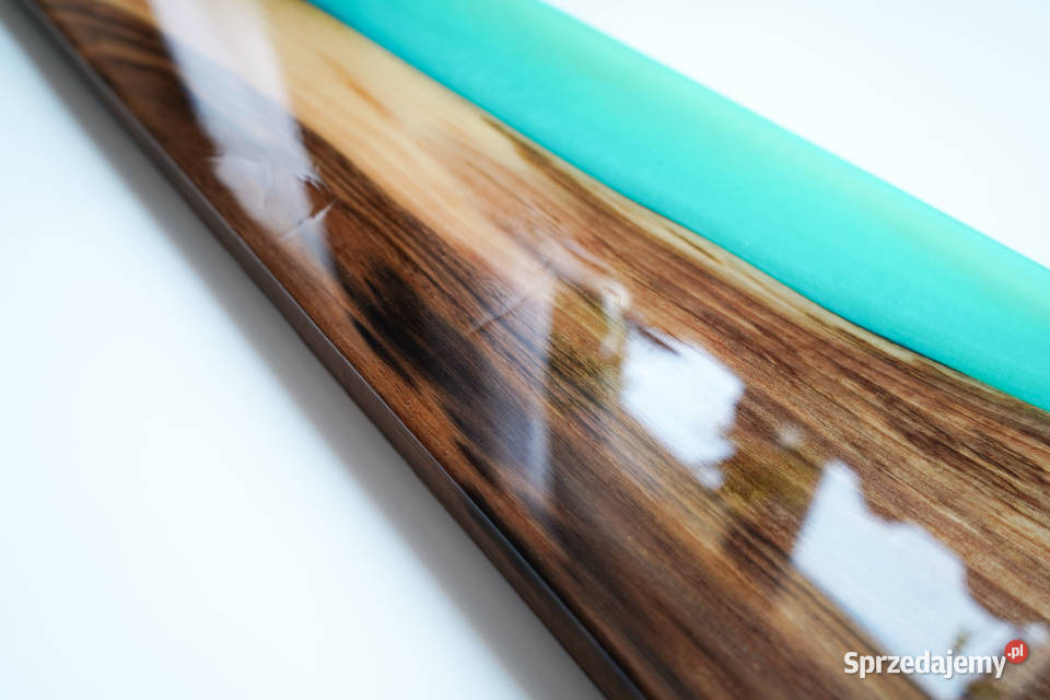 Wieszak ścienny turkusowy z drewna i żywicy mazowieckie Warszawa