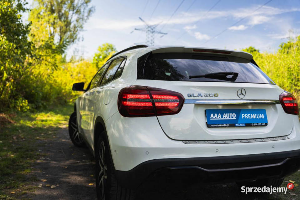 Mercedes GLA GLA 200 biały śląskie