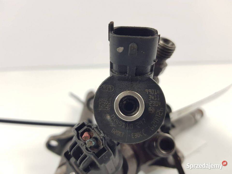 WTRYSKIWACZ 0445110297 RENAULT TRAFIC III 16DCI