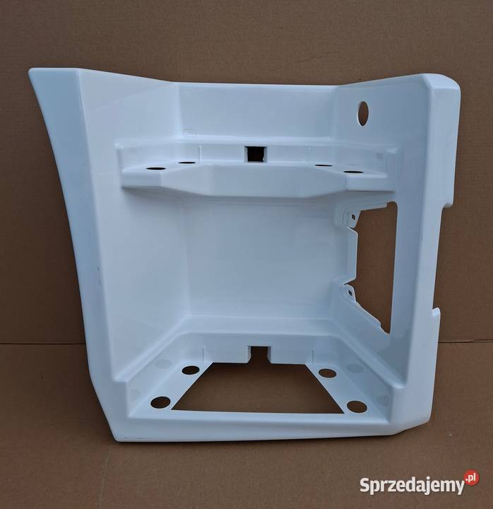 RENAULT GAMA RANGE T STOPIEŃ DOLNY PRAWY Bieleń