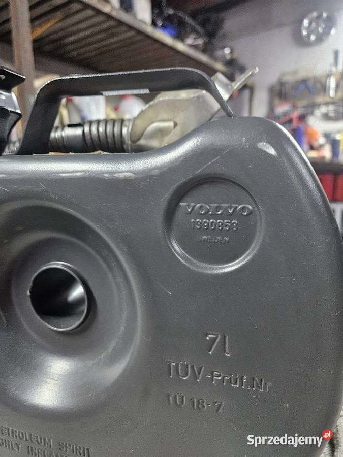 Kanister Bellino do Volvo komplety super stan Kanistry, lejki i pompki Młynek