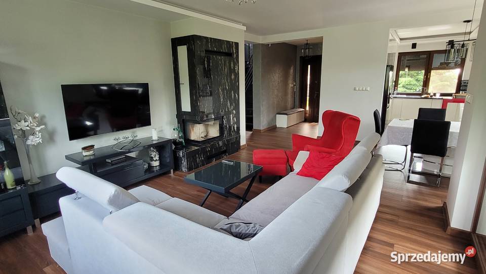 NOWOCZESNY GOTOWY DO ZAMIESZKANIA DOM NA 1000m2 Poniatów