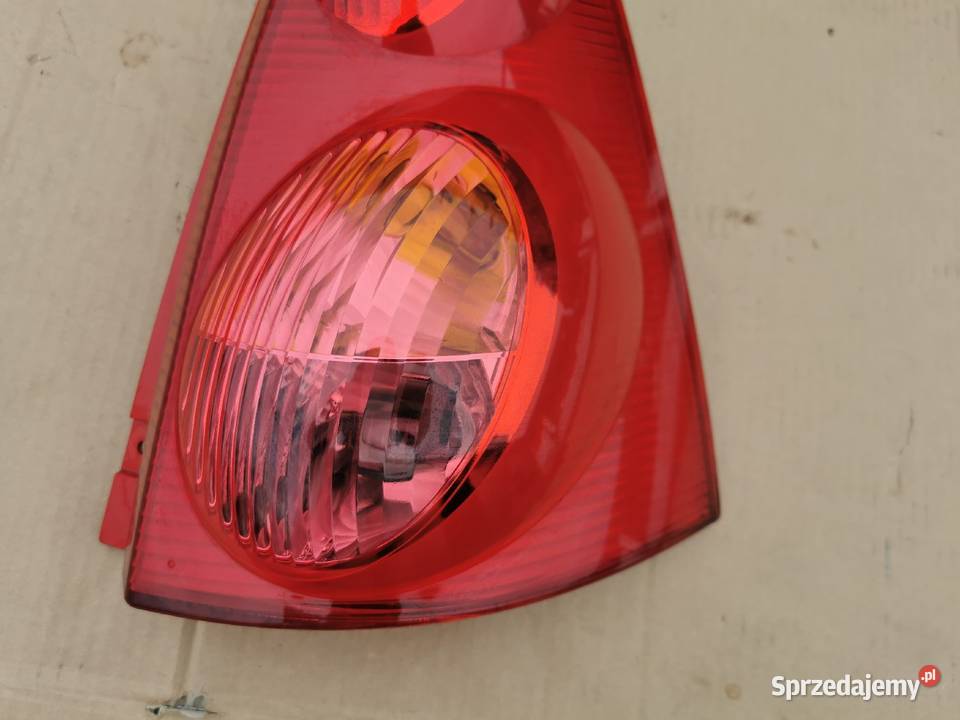 Lampa tył prawa citroen c1 peugeot 107 05 wielkopolskie