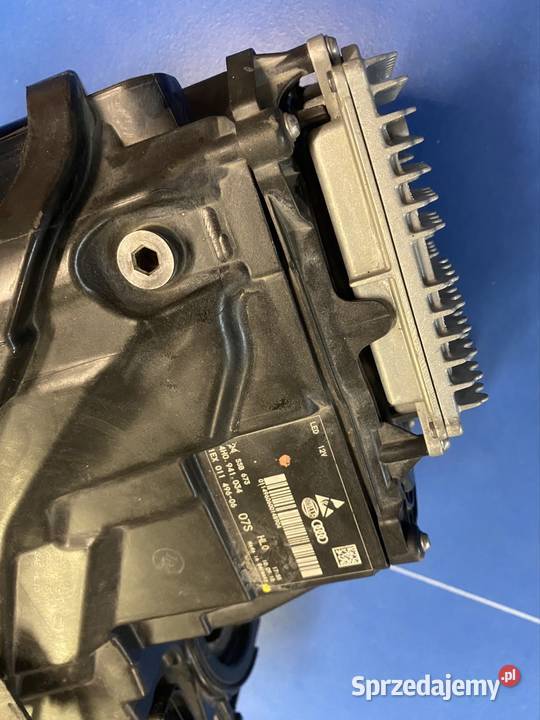 Reflektor AUDI A8 D4 LIFT Lampa Prawa DRL FULL Opole