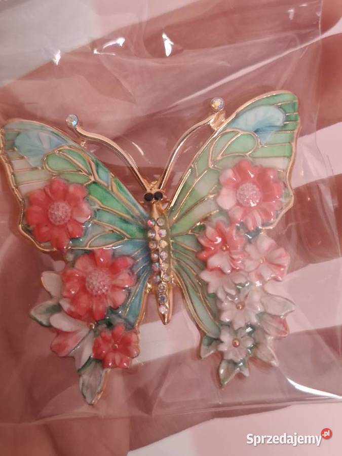 Piękna broszka motyl z kwiatami styl vintage