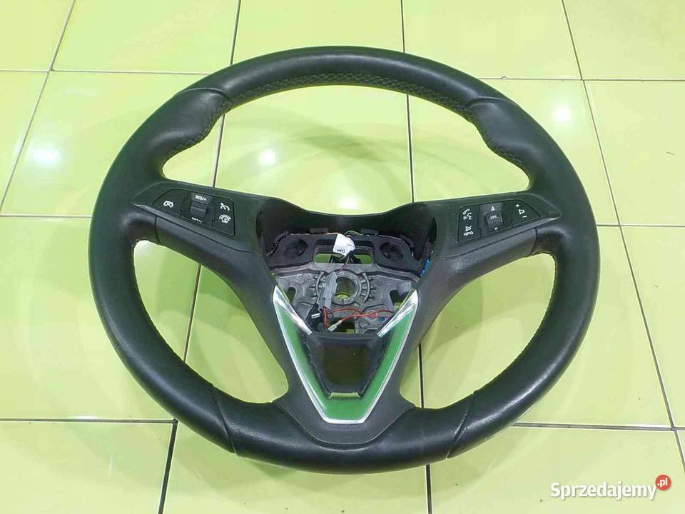 OPEL CORSA E 10 T 15r kierownica Suków