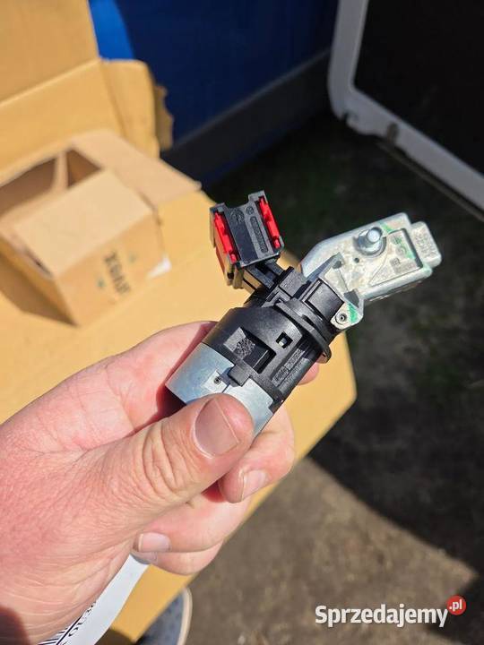 Stacyjka Nissan NV400 7701208408 487002687R