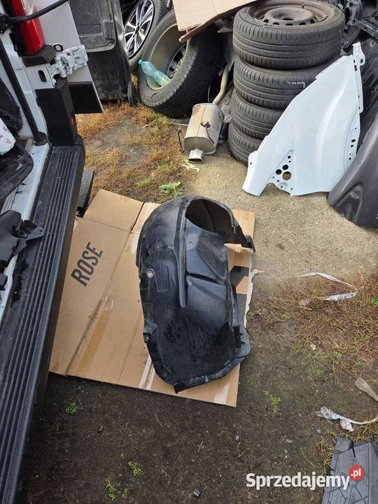 Nadkole prawe prawy przód przednie Ford Fiesta osobowe